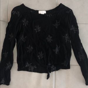 XL Juniors, Small women’s - Crop shirt